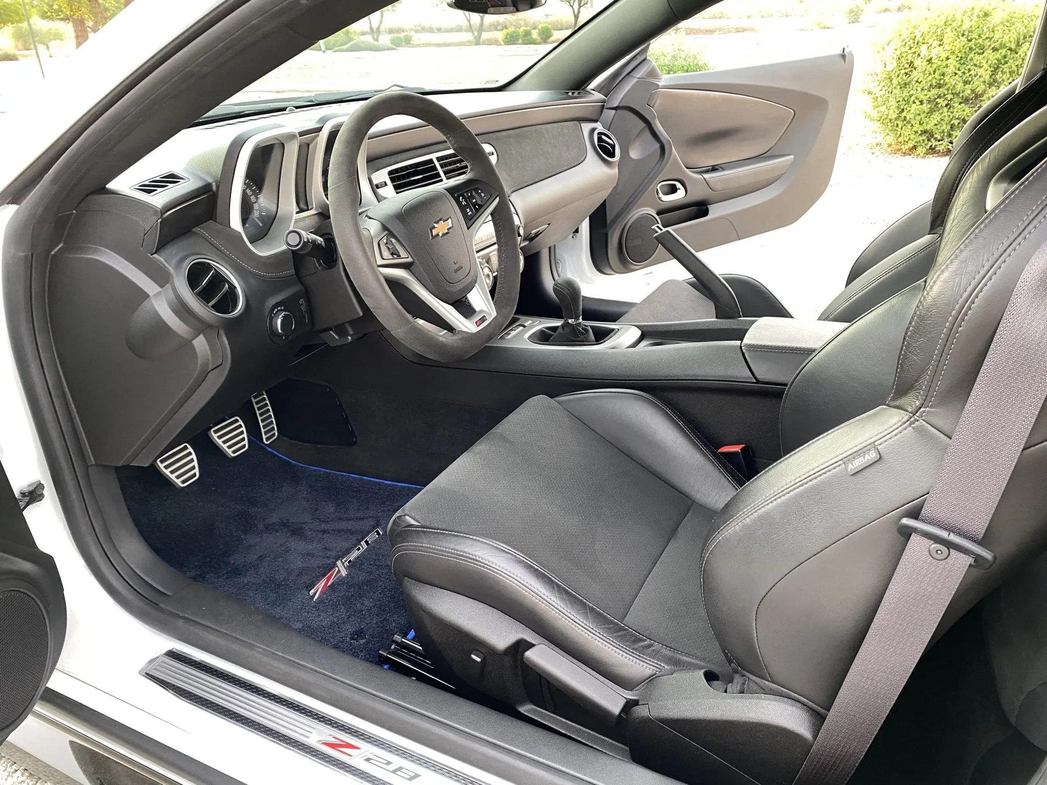 2015 Chevrolet Camaro Z/28 - photo 10