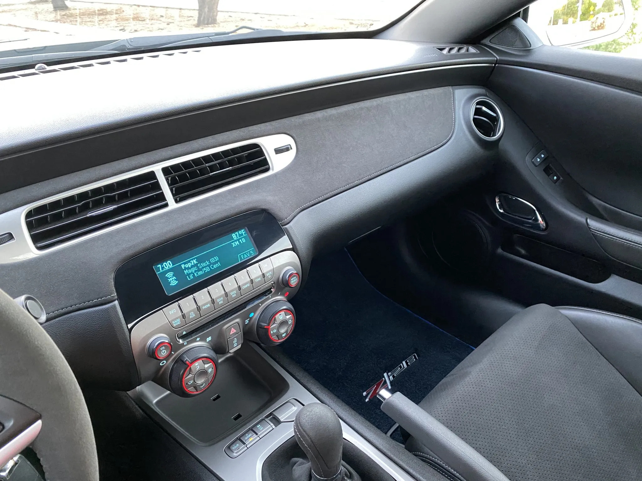 2015 Chevrolet Camaro Z/28 - photo 11