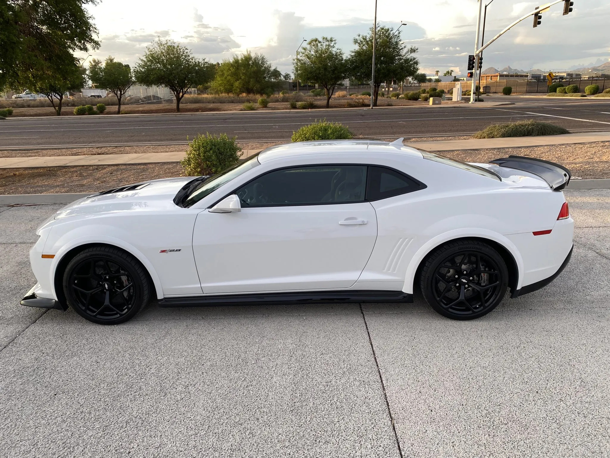 2015 Chevrolet Camaro Z/28 - photo 2