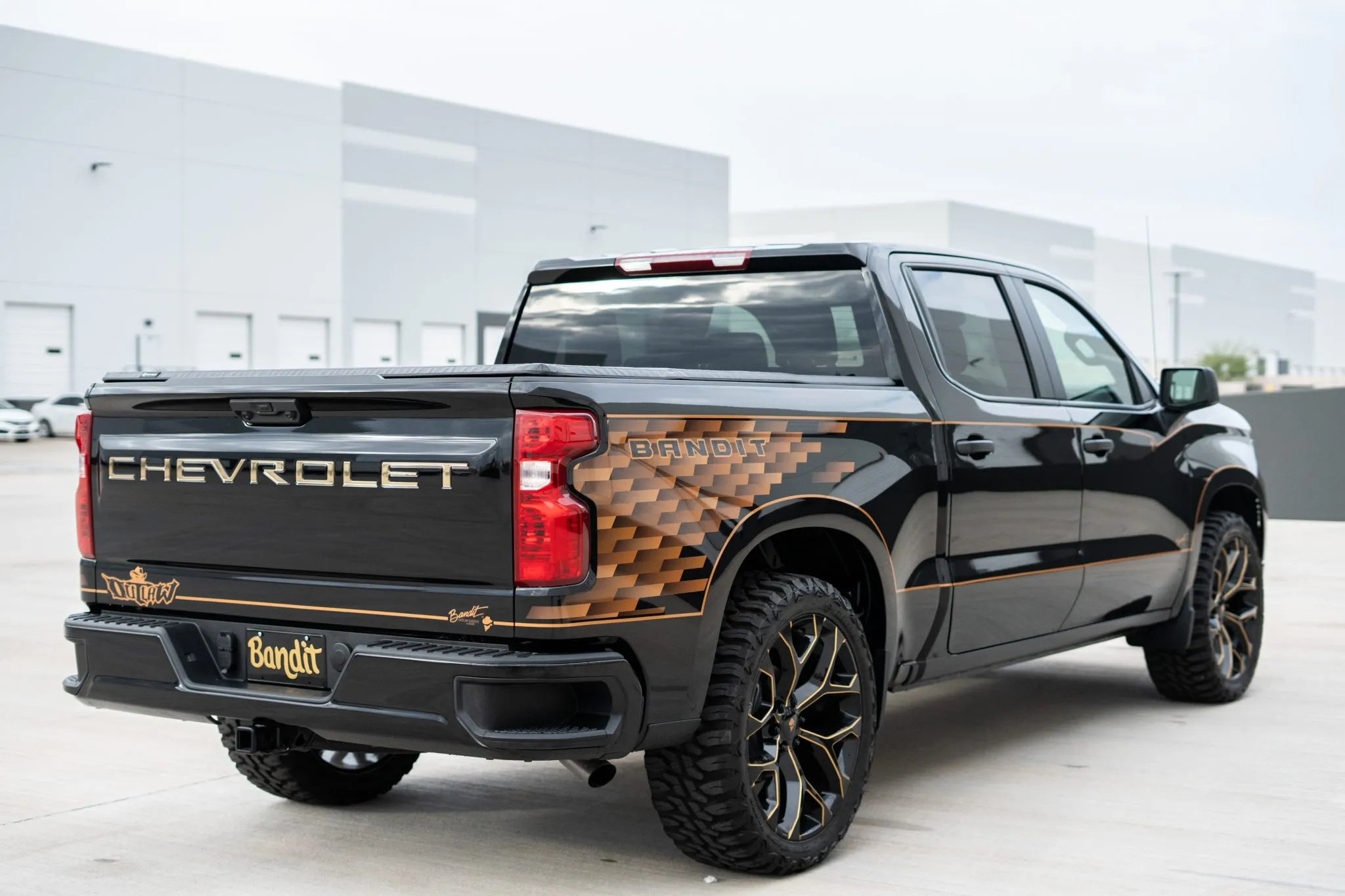 2023 Chevrolet Silverado 1500 Custom Bandit Crew Cab - photo 5