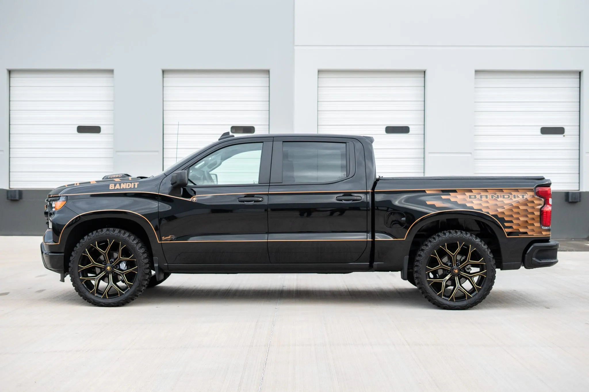 2023 Chevrolet Silverado 1500 Custom Bandit Crew Cab - photo 8