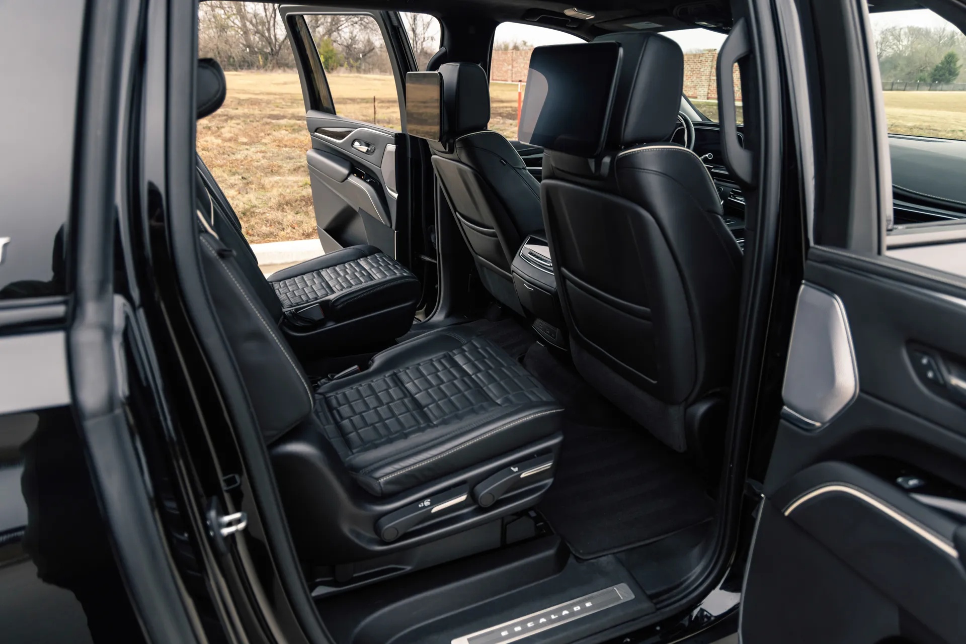 2023 Cadillac Escalade-V ESV - photo 12