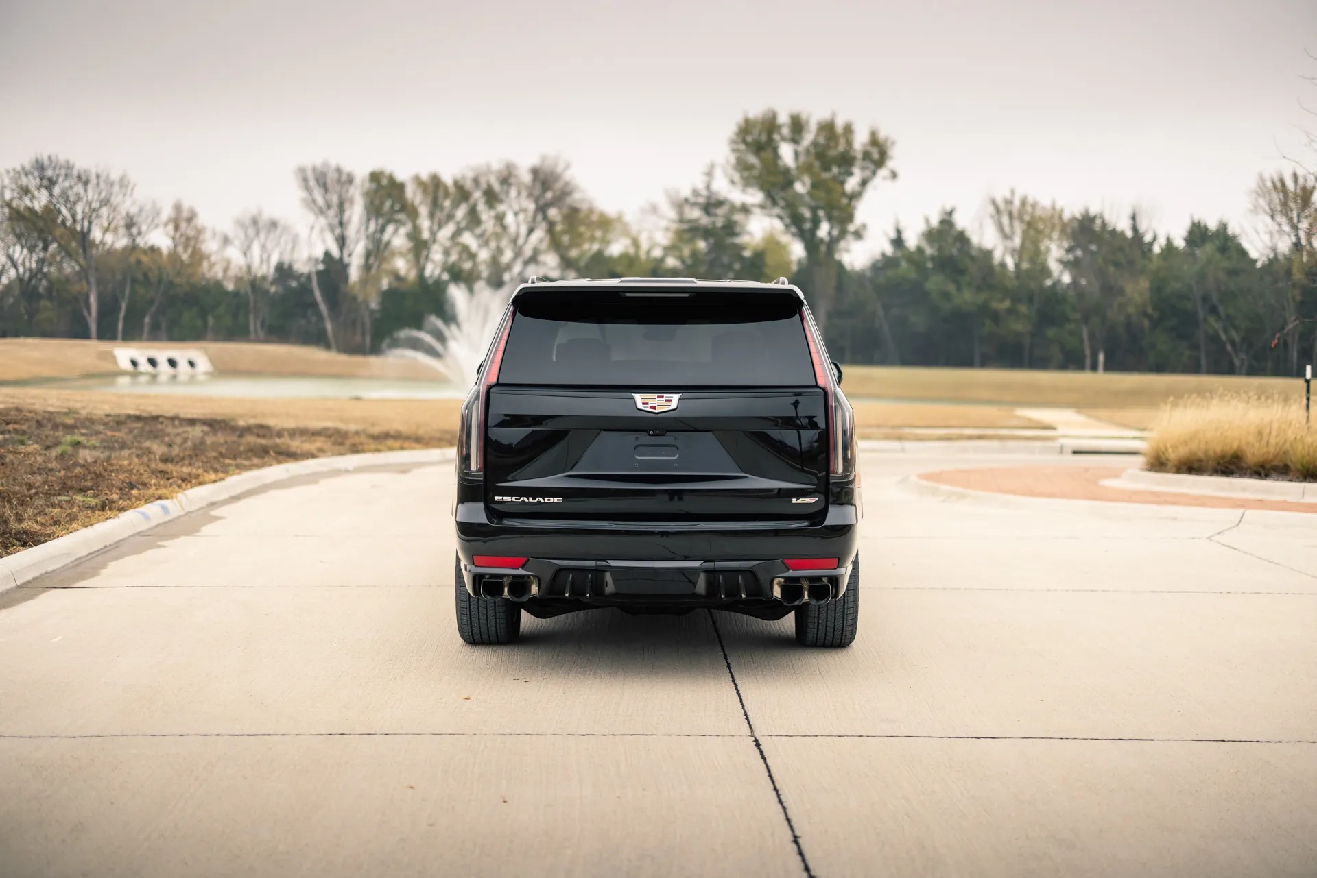 2023 Cadillac Escalade-V ESV - photo 6